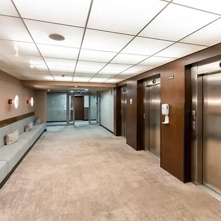 Comfort Royal Tulip Apartment *